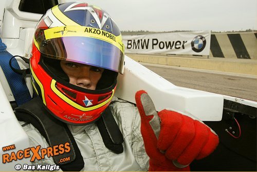 Mathijs Harkema professioneel bezig met autosport